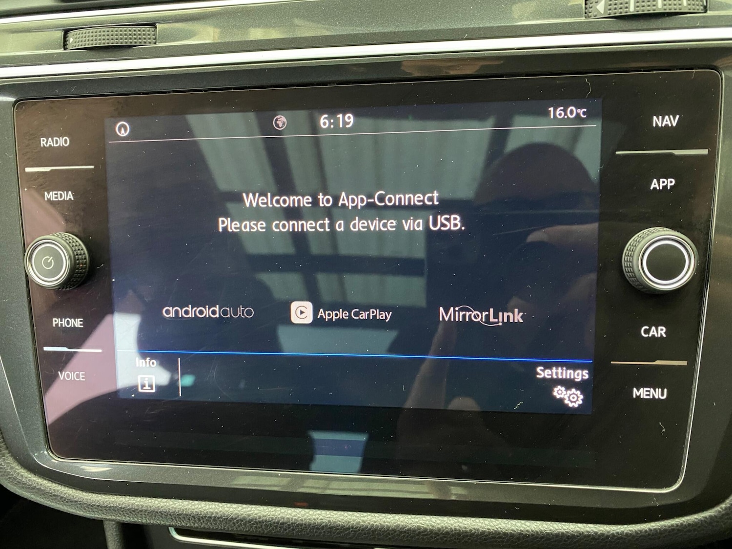 Used Volkswagen Tiguan 2019 for sale - 76991778: Photo 33