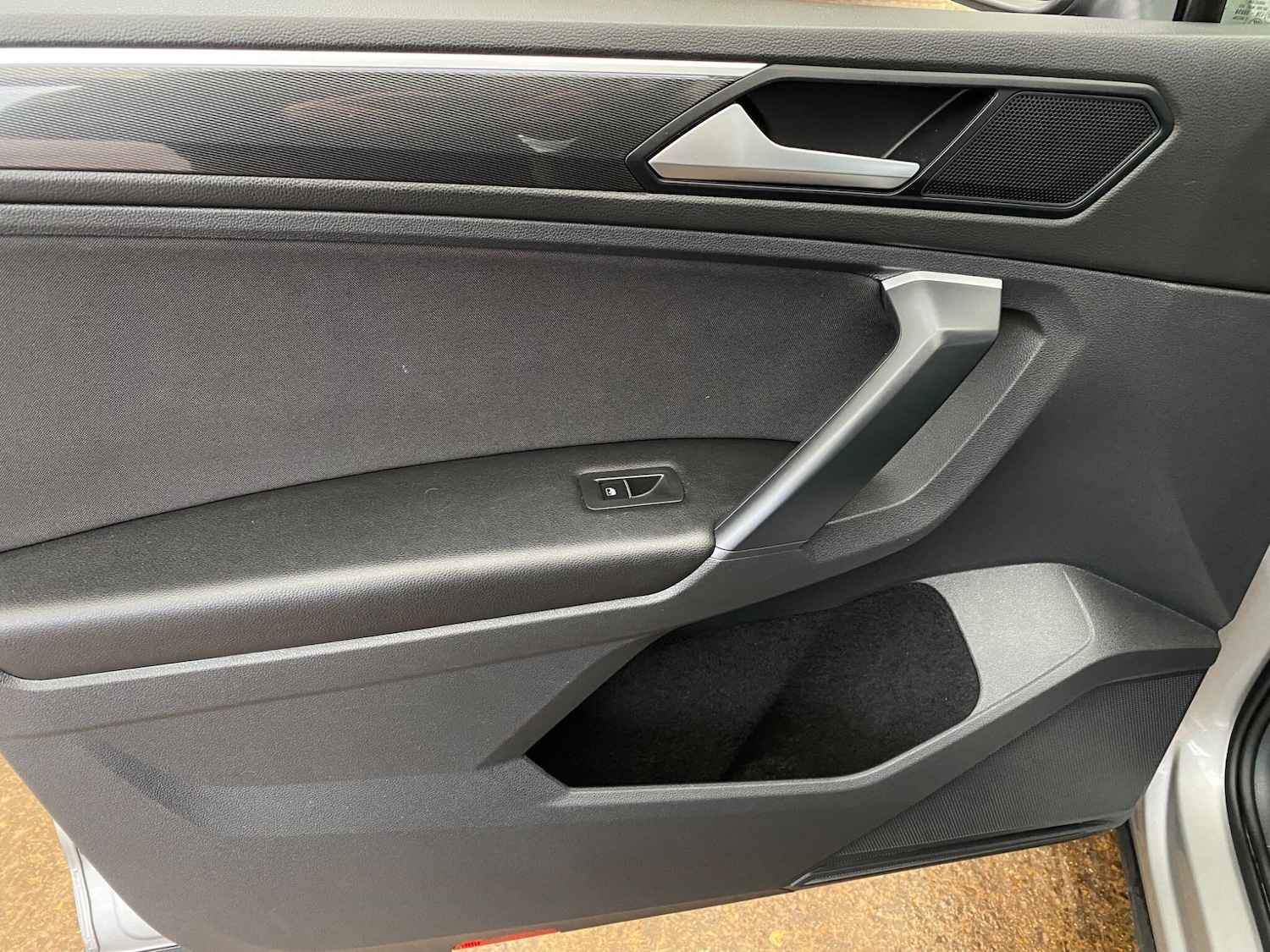 Used Volkswagen Tiguan 2019 for sale - 76991778: Photo 57