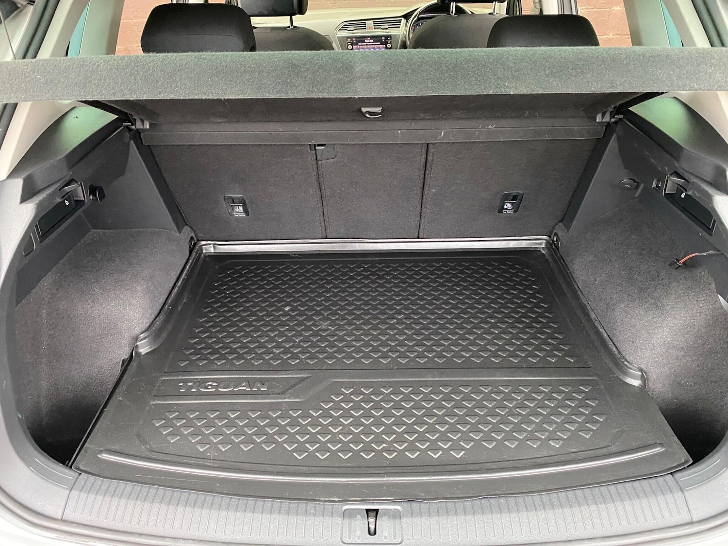 Used Volkswagen Tiguan 2019 for sale - 76991778: Photo 60