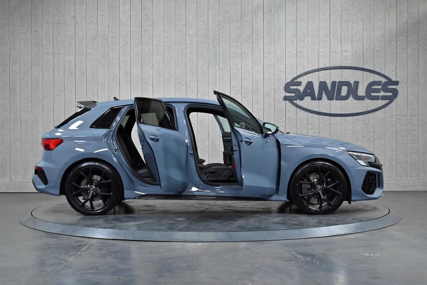 Used Audi RS3 2023 for sale - 77925328: Photo 11