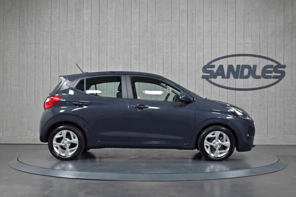 Used Hyundai i10 2023 for sale - 75198869: Photo 3