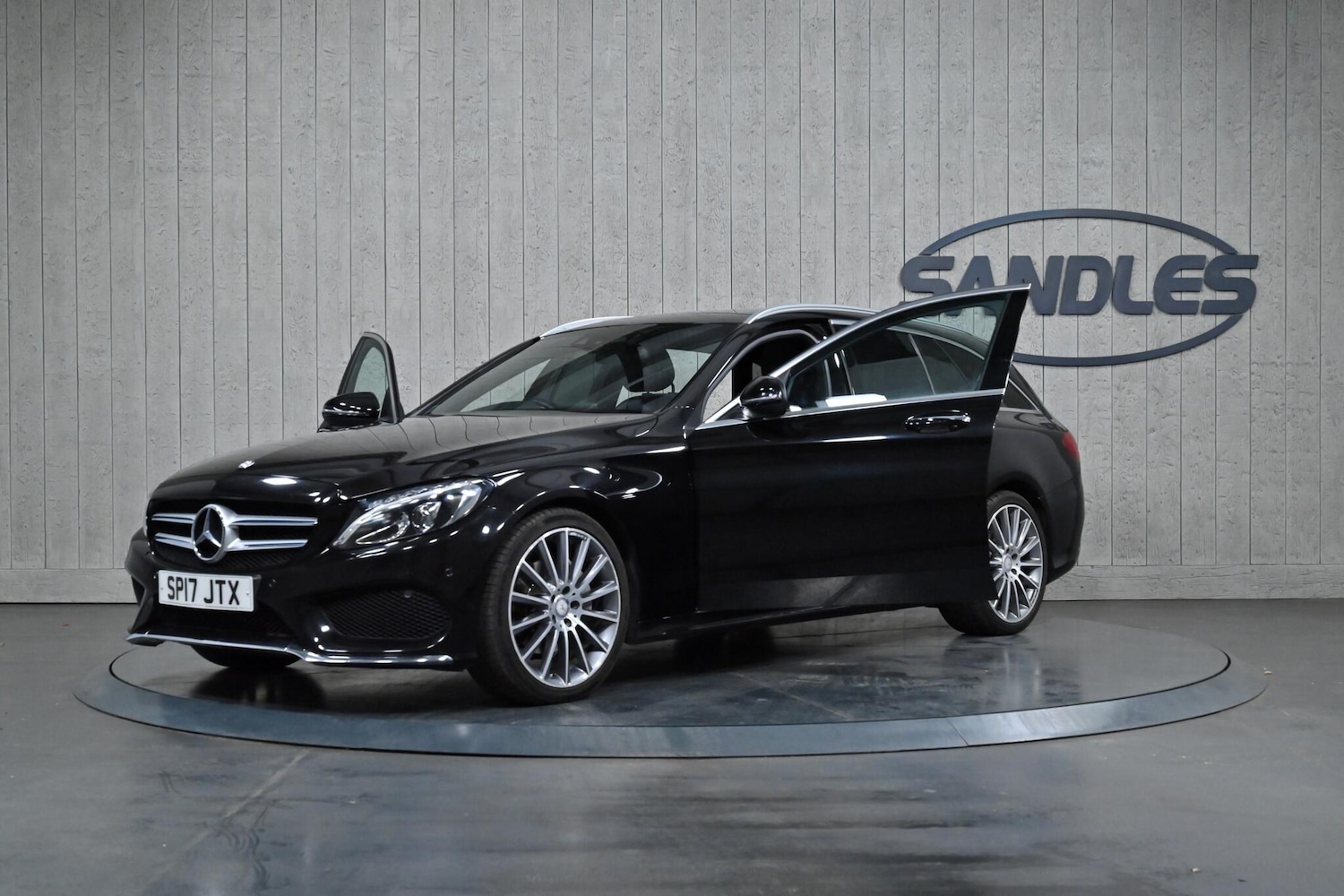 Used Mercedes-Benz C Class 2017 for sale - 76990581: Photo 15