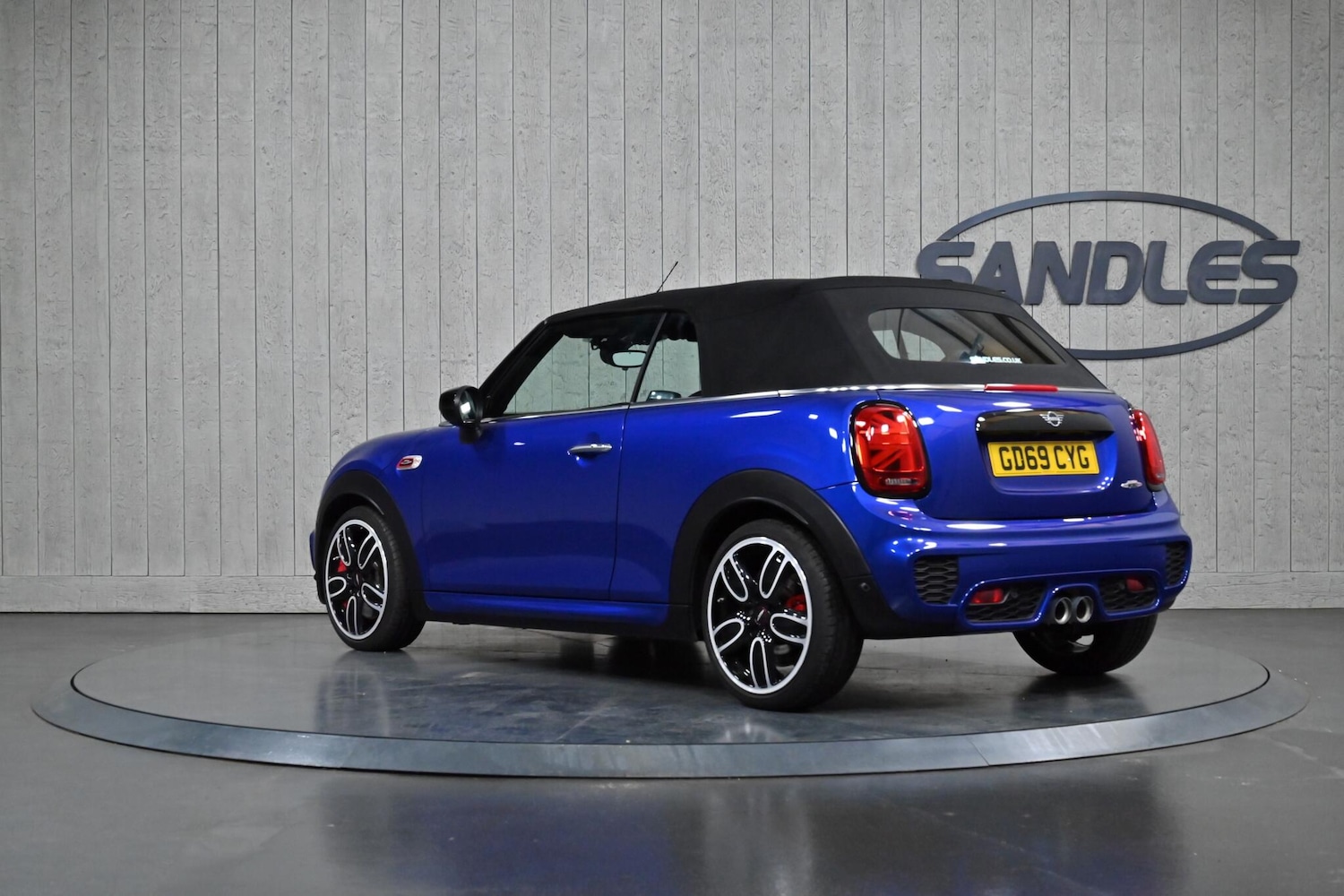 Used MINI Convertible 2019 for sale - 76727971: Photo 12
