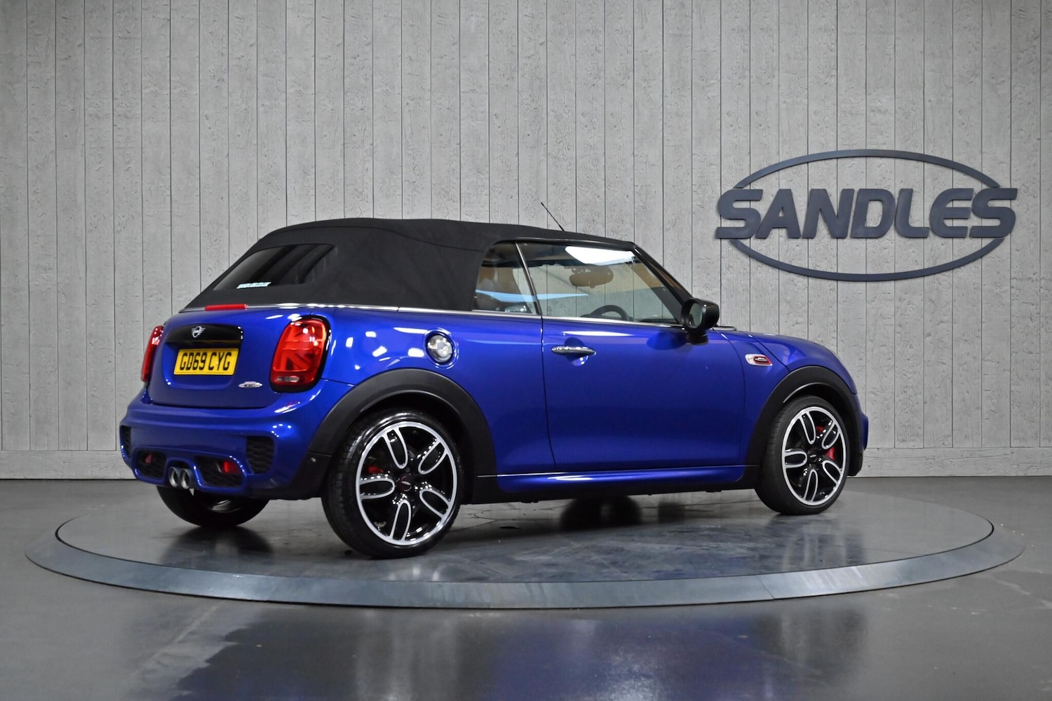 Used MINI Convertible 2019 for sale - 76727971: Photo 14