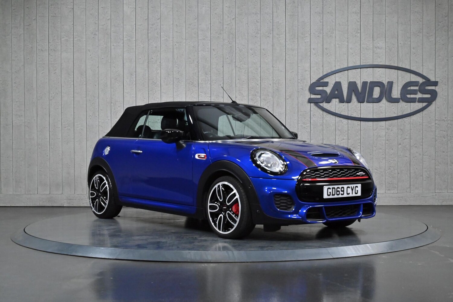 Used MINI Convertible 2019 for sale - 76727971: Photo 9