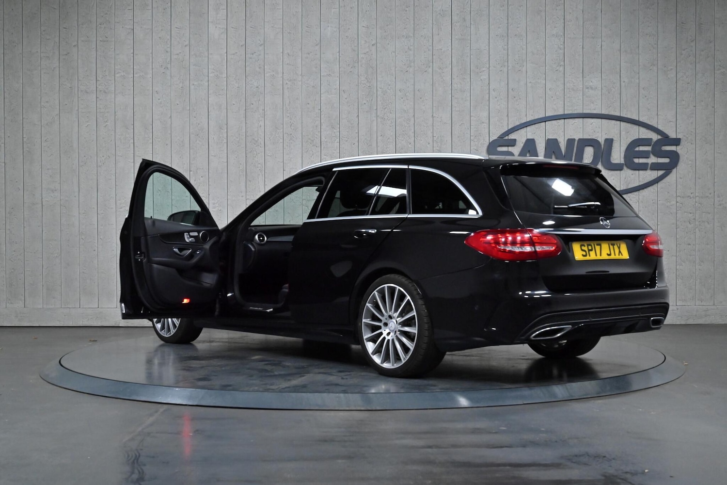 Used Mercedes-Benz C Class 2017 for sale - 76657725: Photo 12