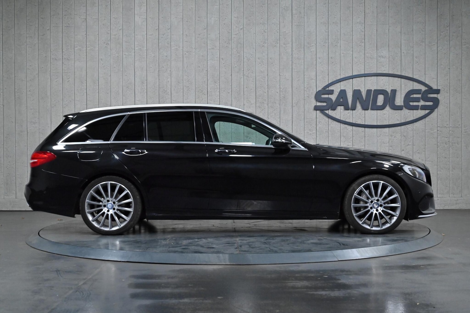 Used Mercedes-Benz C Class 2017 for sale - 76657725: Photo 3