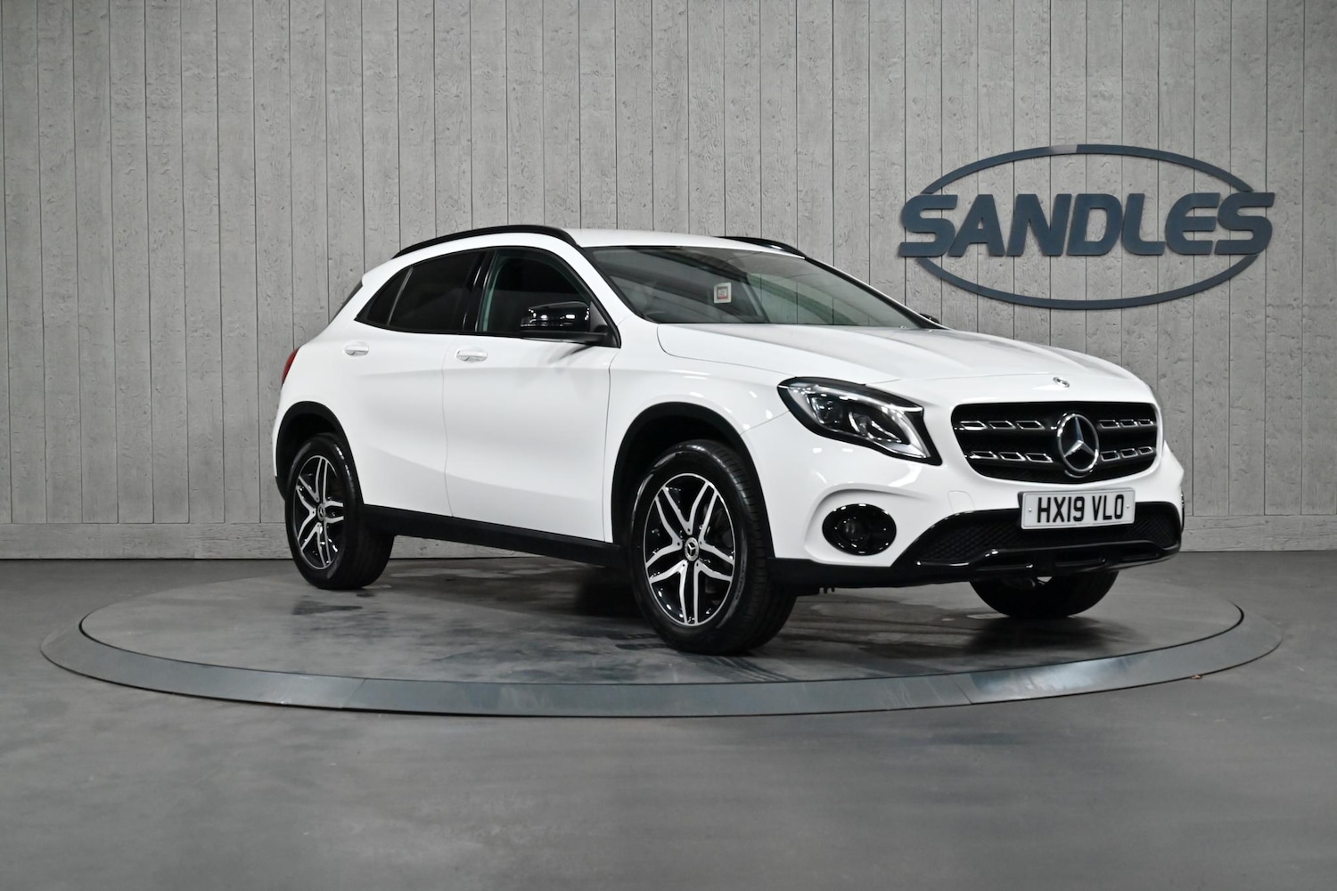 Used Mercedes-Benz GLA 2019 for sale - 76993693: Photo 1