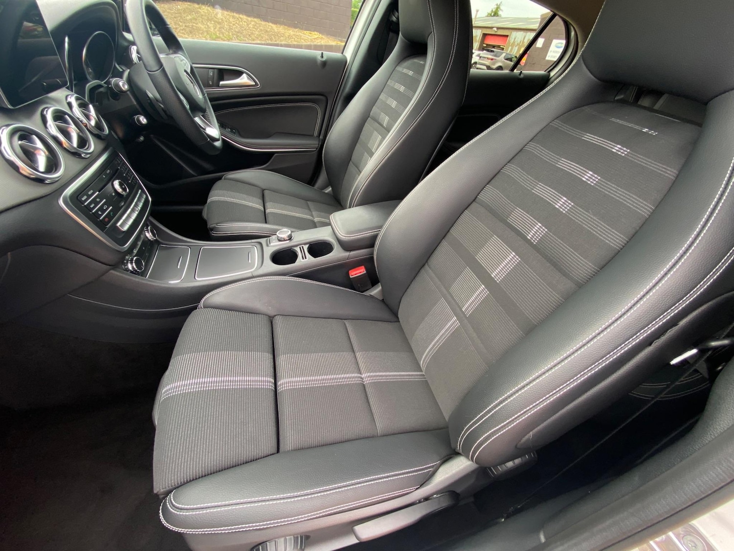 Used Mercedes-Benz GLA 2019 for sale - 76993693: Photo 24