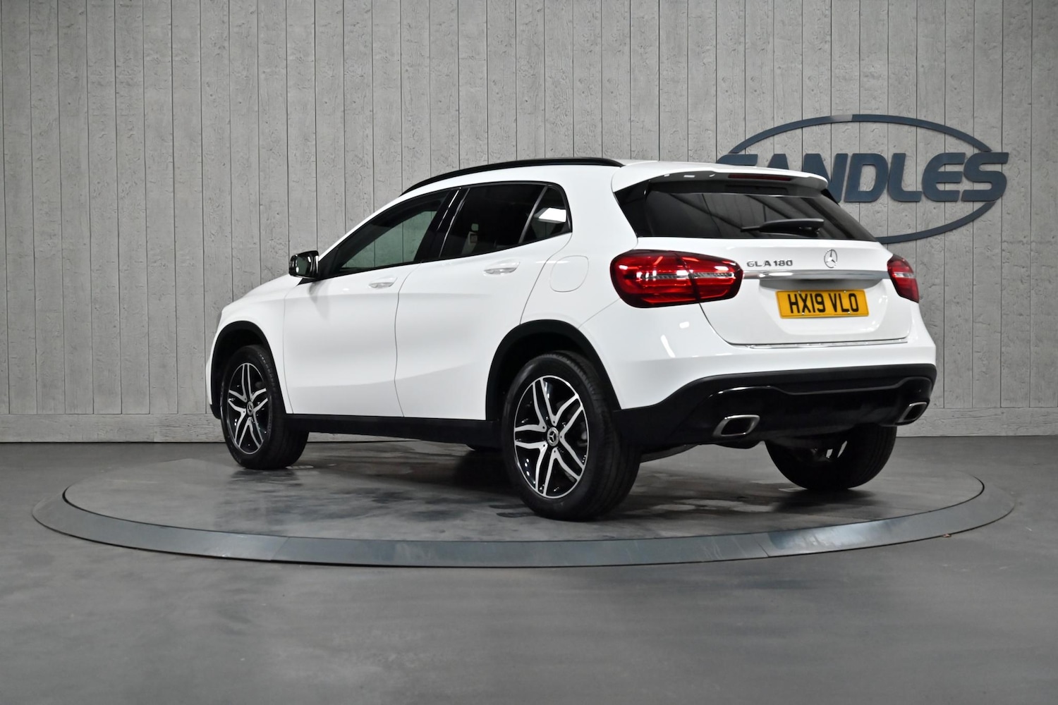 Used Mercedes-Benz GLA 2019 for sale - 76993693: Photo 4