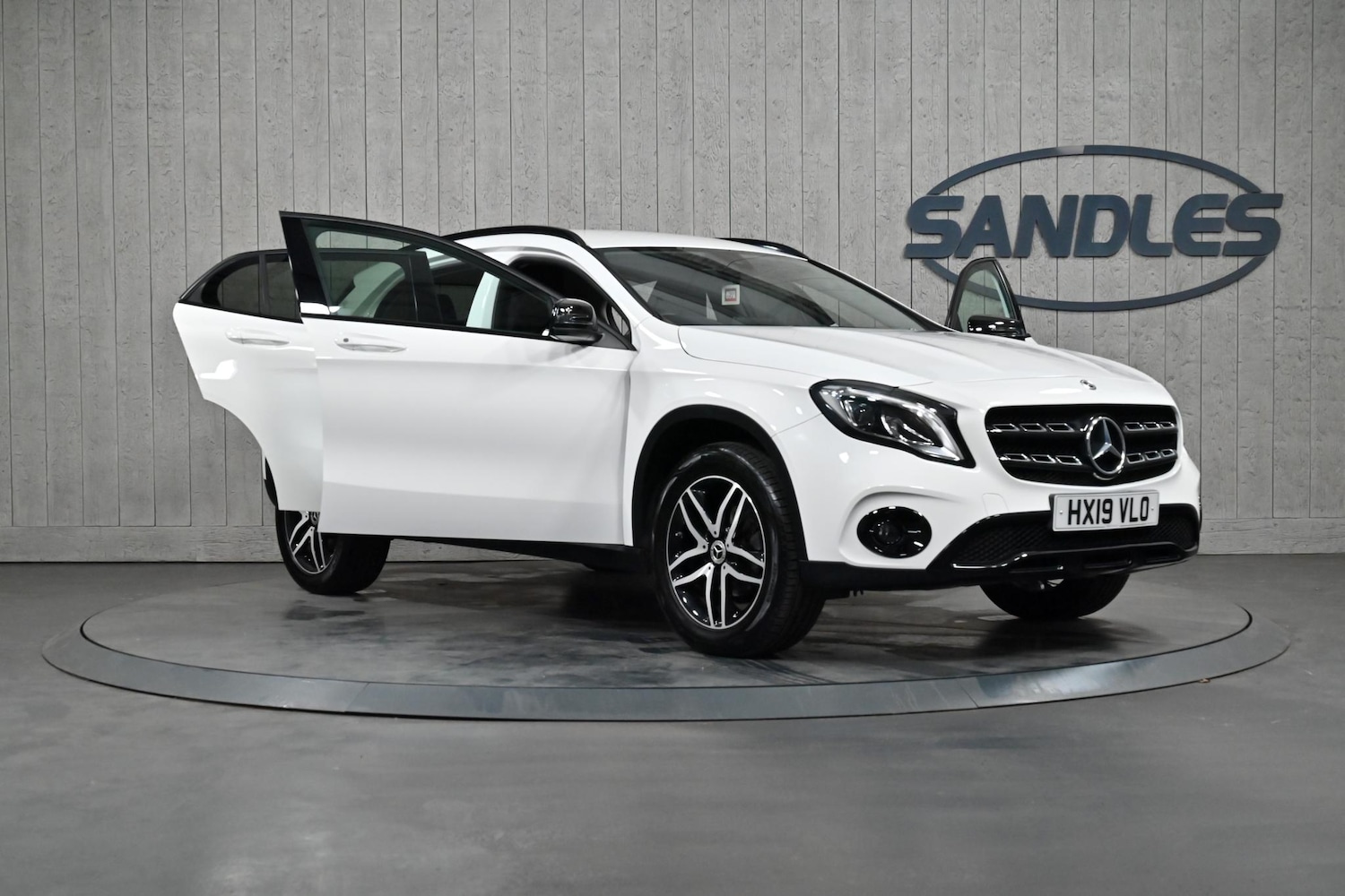 Used Mercedes-Benz GLA 2019 for sale - 76993693: Photo 9