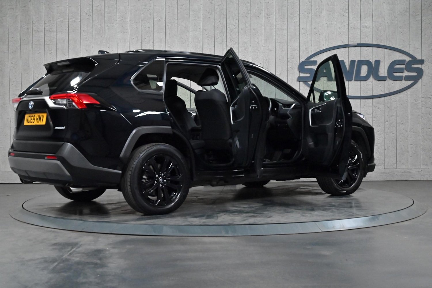 Used Toyota RAV4 2020 for sale - 77345370: Photo 14