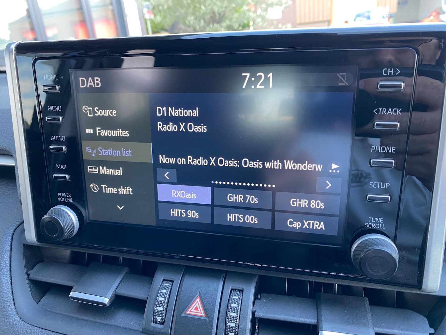 Used Toyota RAV4 2020 for sale - 77345370: Photo 32