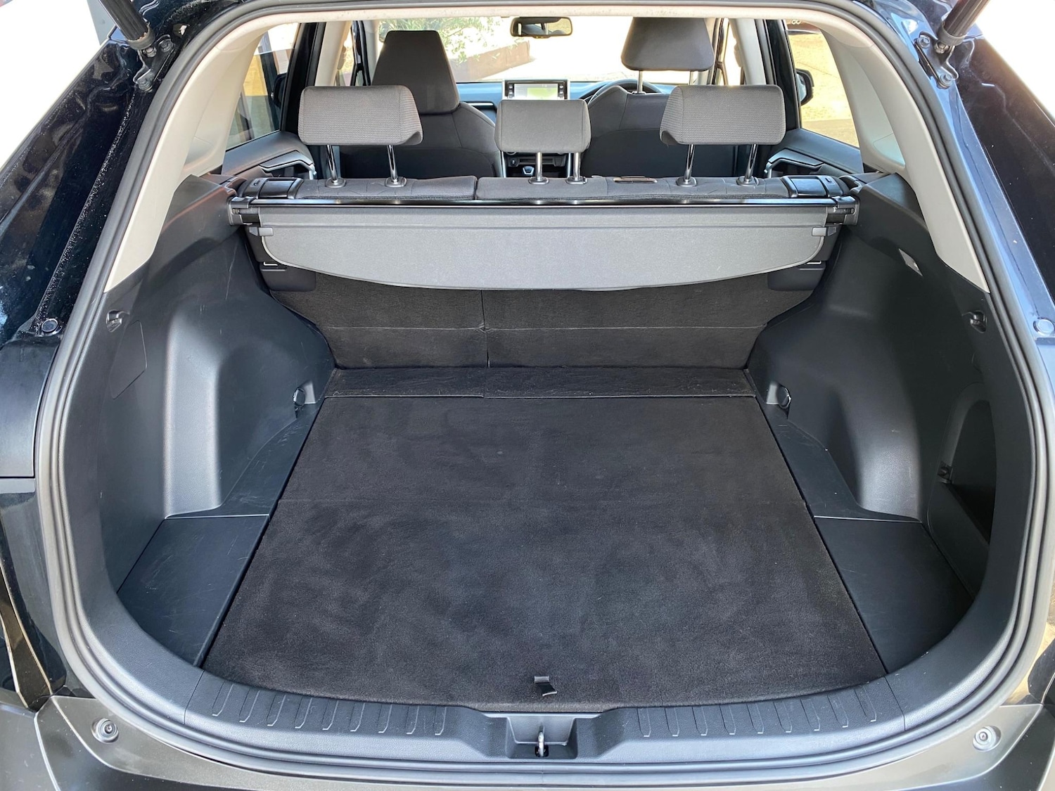 Used Toyota RAV4 2020 for sale - 77345370: Photo 51