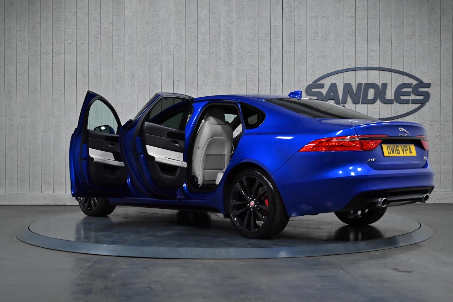 Used Jaguar XF 2016 for sale - 76522516: Photo 11