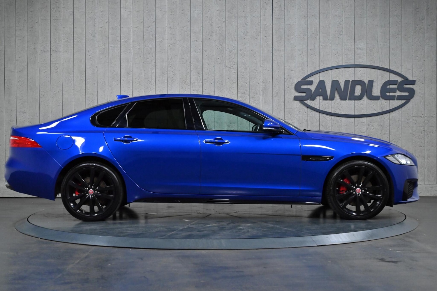 Used Jaguar XF 2016 for sale - 76522516: Photo 3