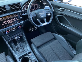 Used Audi Q3 2023 for sale - 78726443: Photo