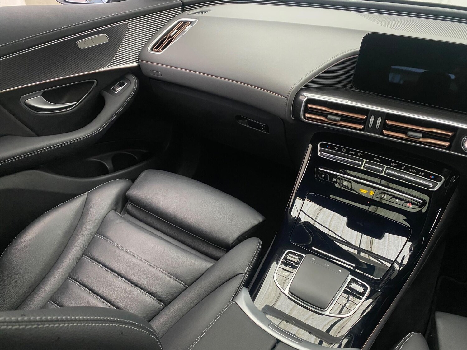 Used Mercedes-Benz EQC 2022 for sale - 77216090: Photo 30