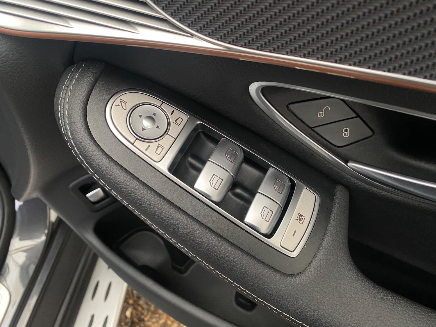 Used Mercedes-Benz EQC 2022 for sale - 77216090: Photo 52