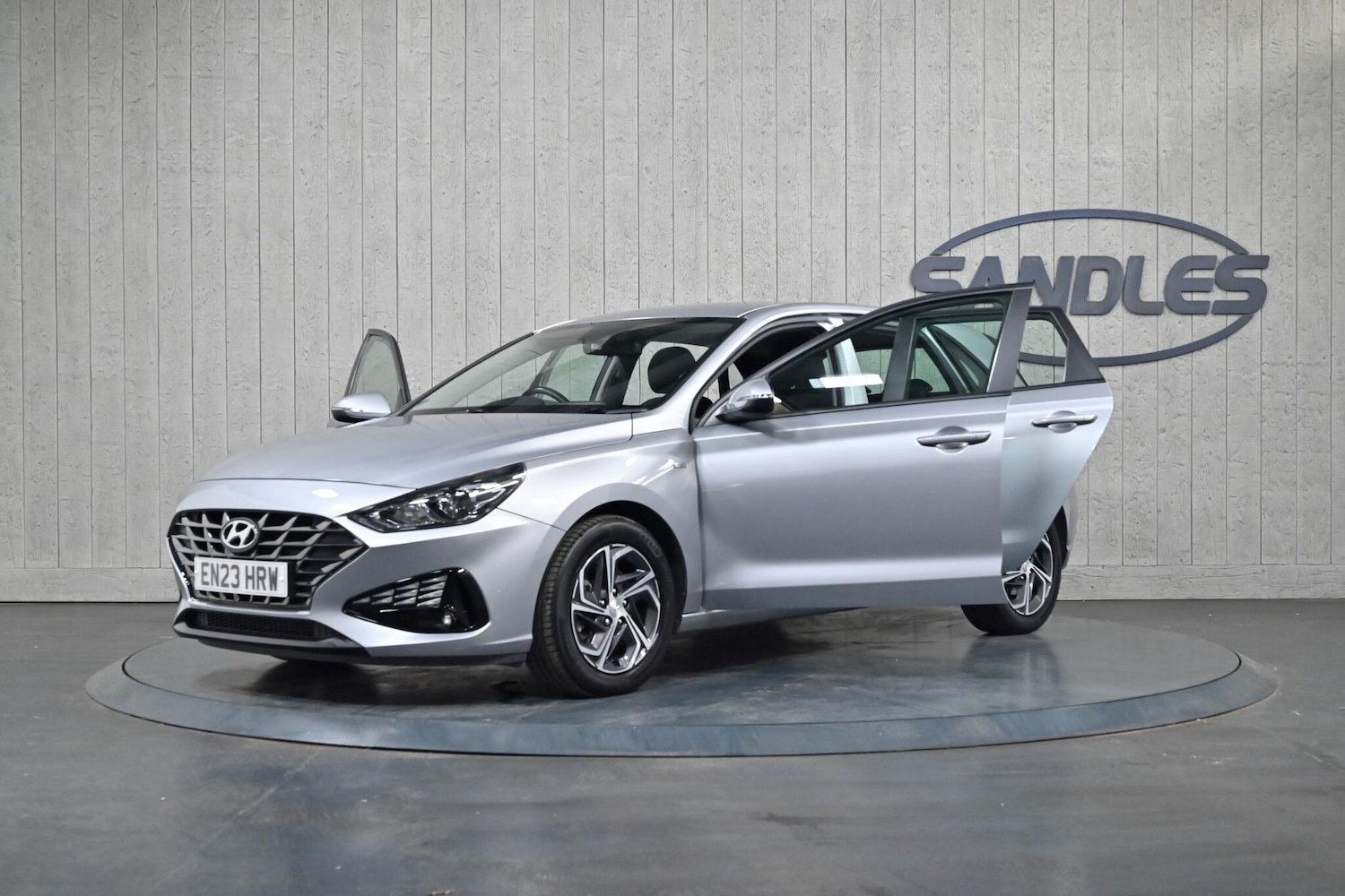 Used Hyundai i30 2023 for sale - 75808876: Photo 14