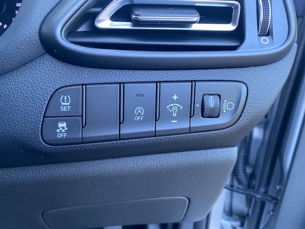 Used Hyundai i30 2023 for sale - 75808876: Photo 46