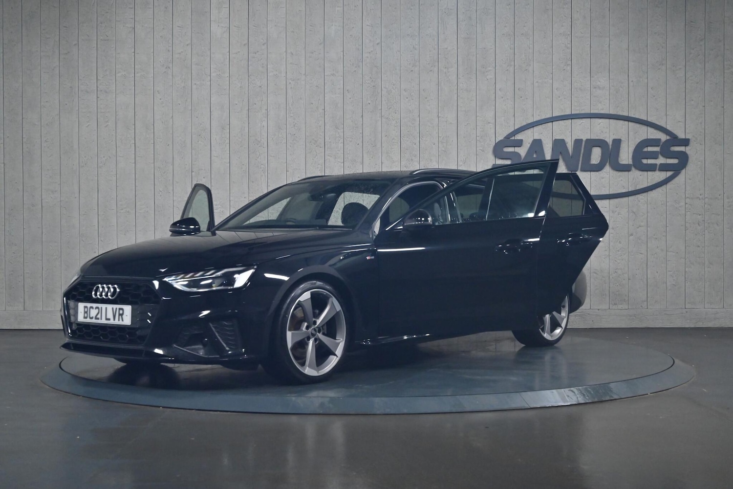 Used Audi A4 Avant 2021 for sale - 76031525: Photo 14