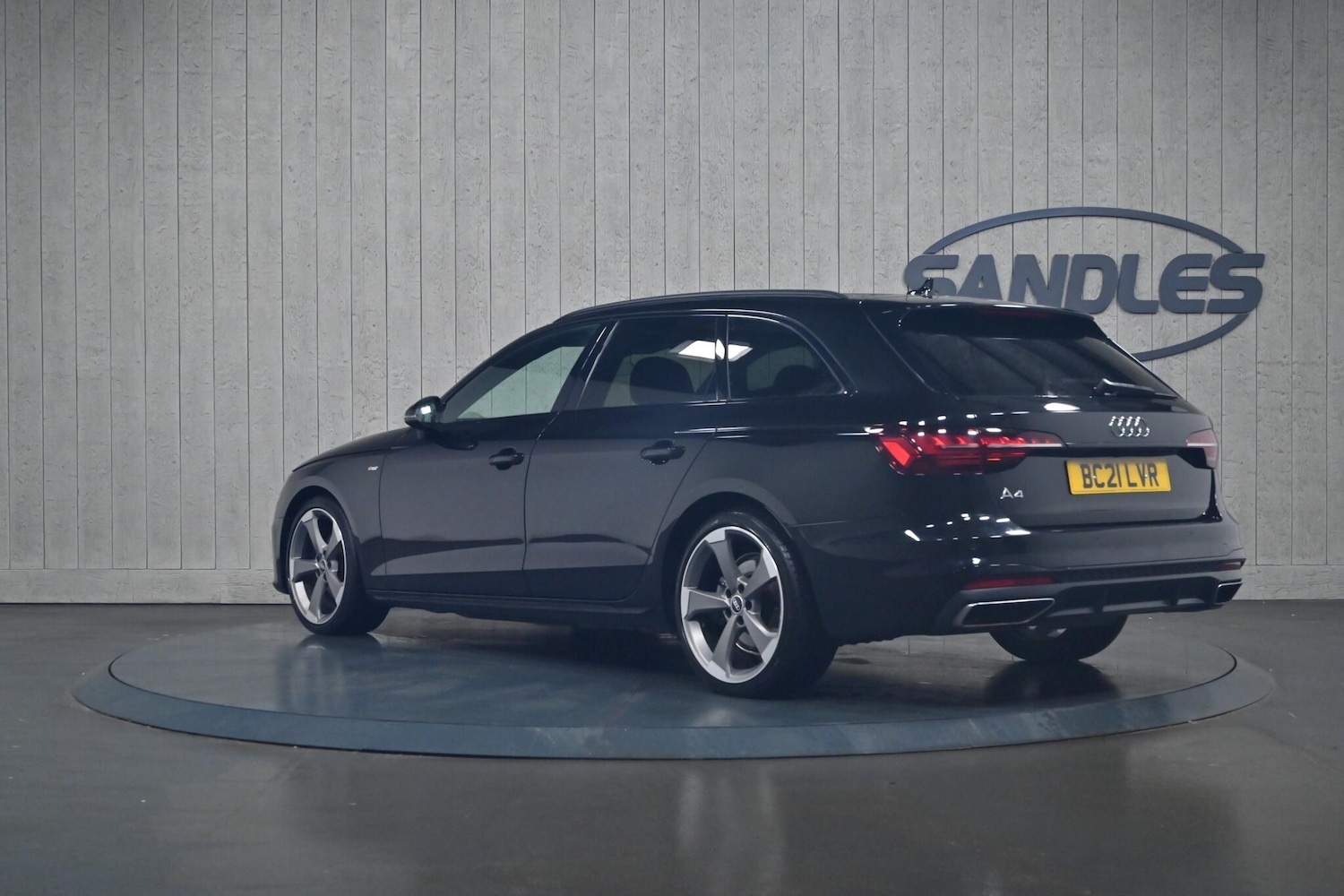 Used Audi A4 Avant 2021 for sale - 76031525: Photo 4