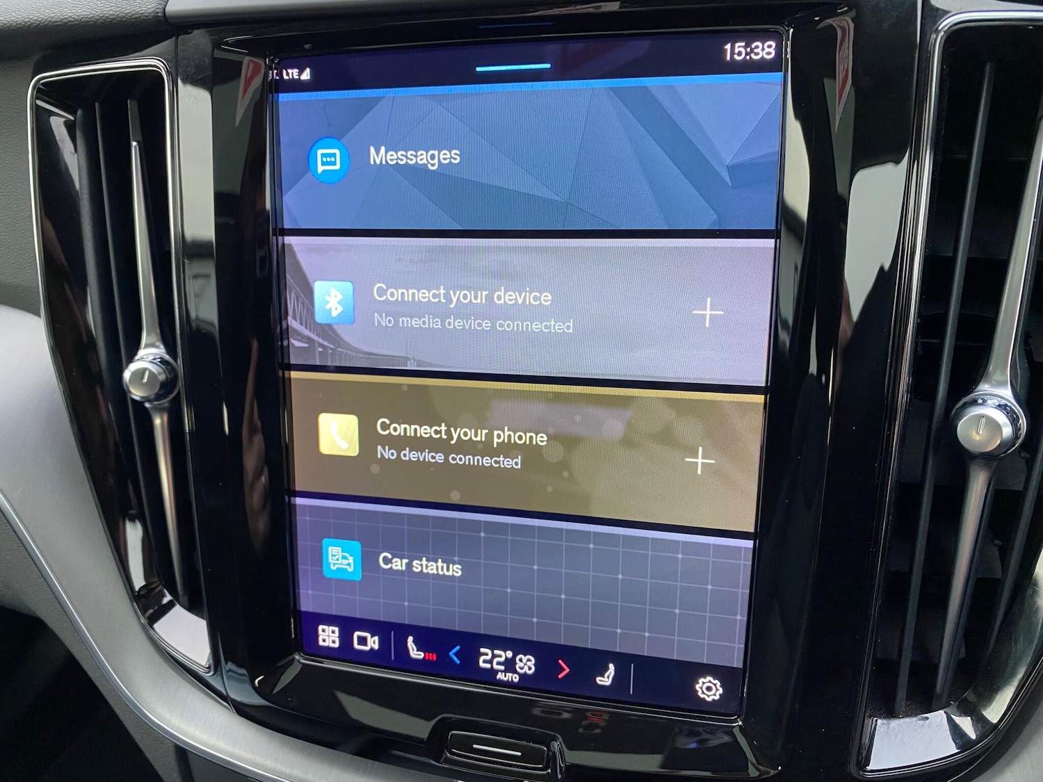 Used Volvo XC60 2021 for sale - 76989548: Photo 32