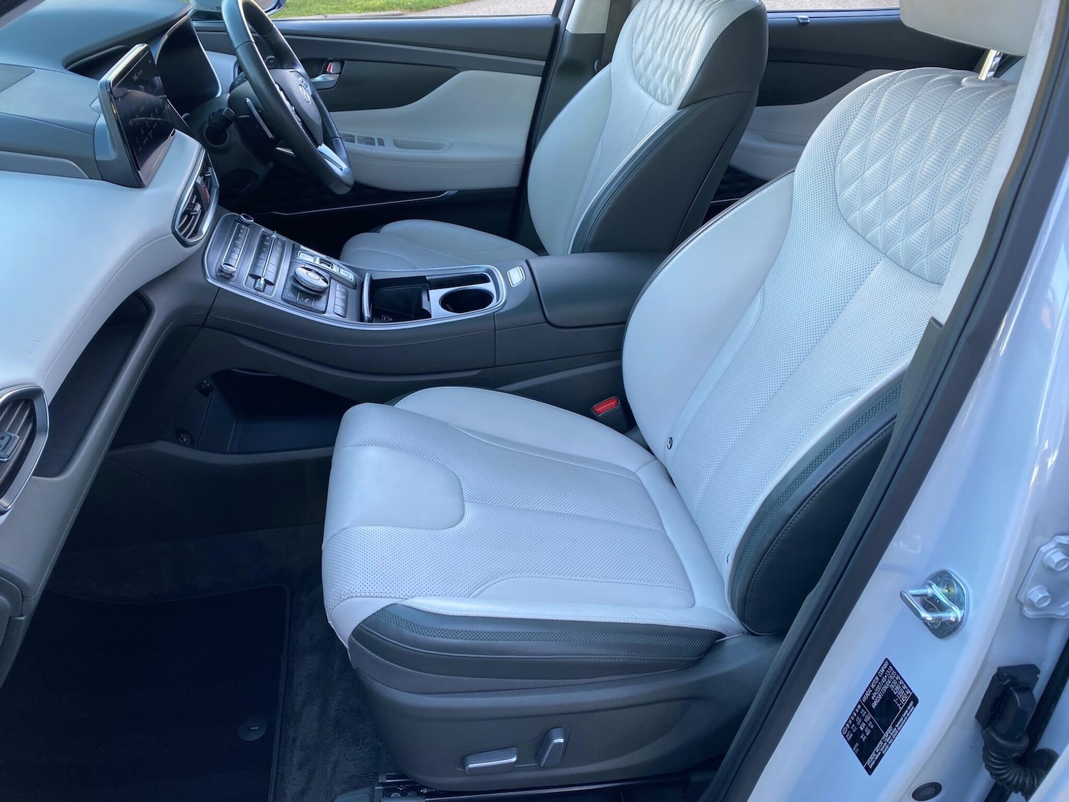 Used Hyundai Santa Fe 2022 for sale - 76994736: Photo 25