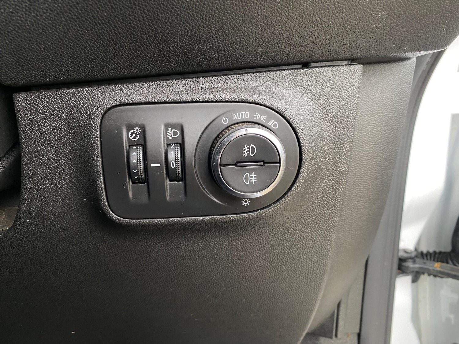 Used Vauxhall Corsa 2018 for sale - 76521659: Photo 44