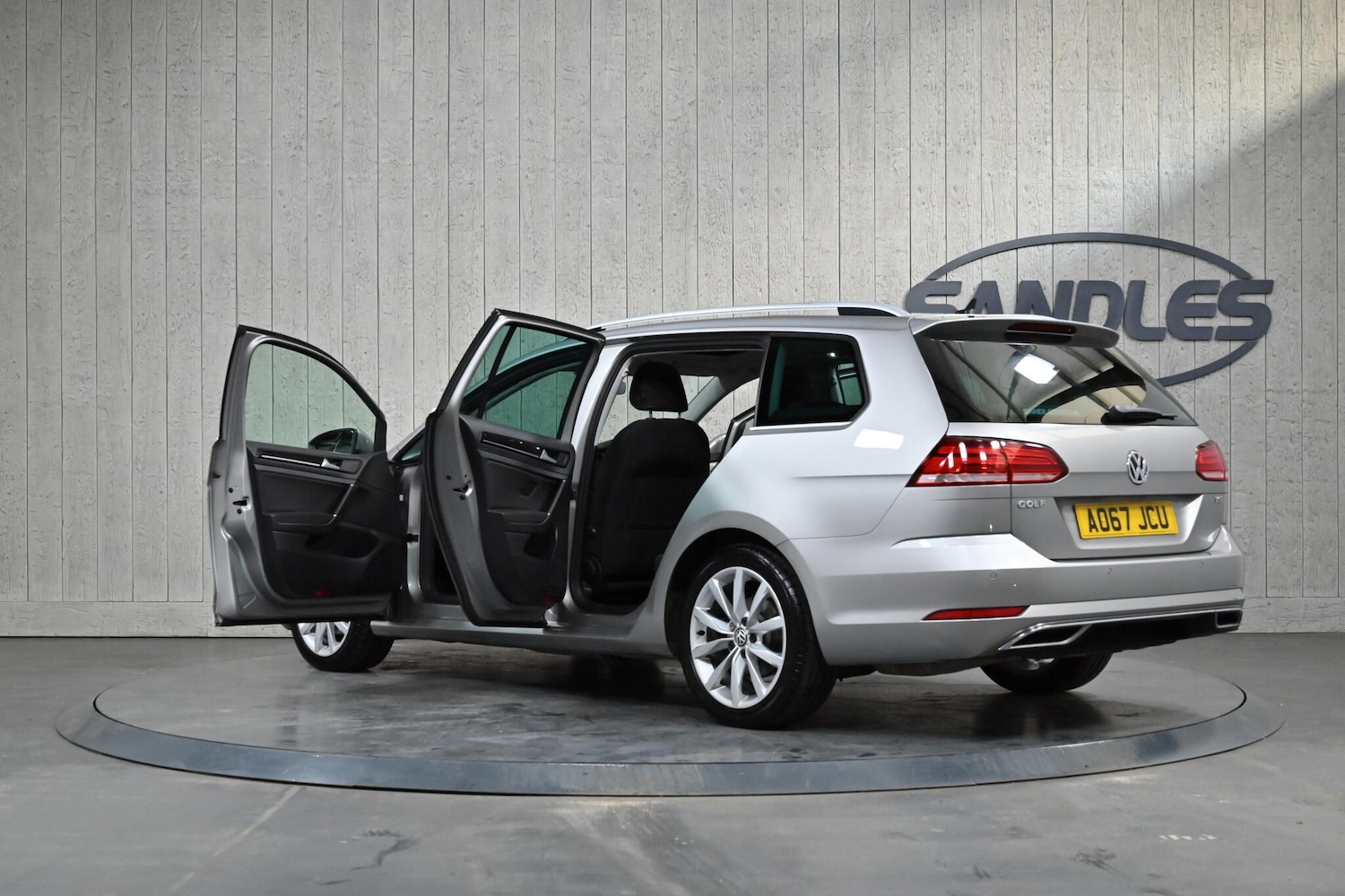 Used Volkswagen Golf 2017 for sale - 77586661: Photo 13