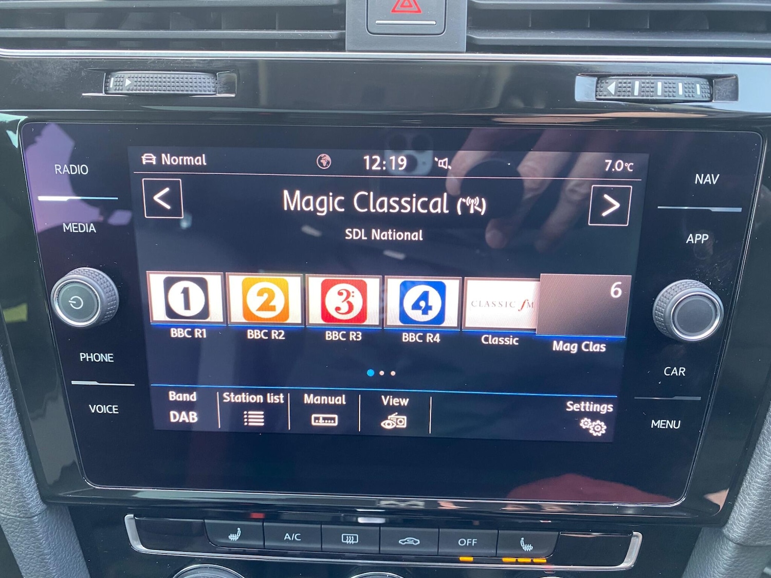 Used Volkswagen Golf 2017 for sale - 77586661: Photo 32