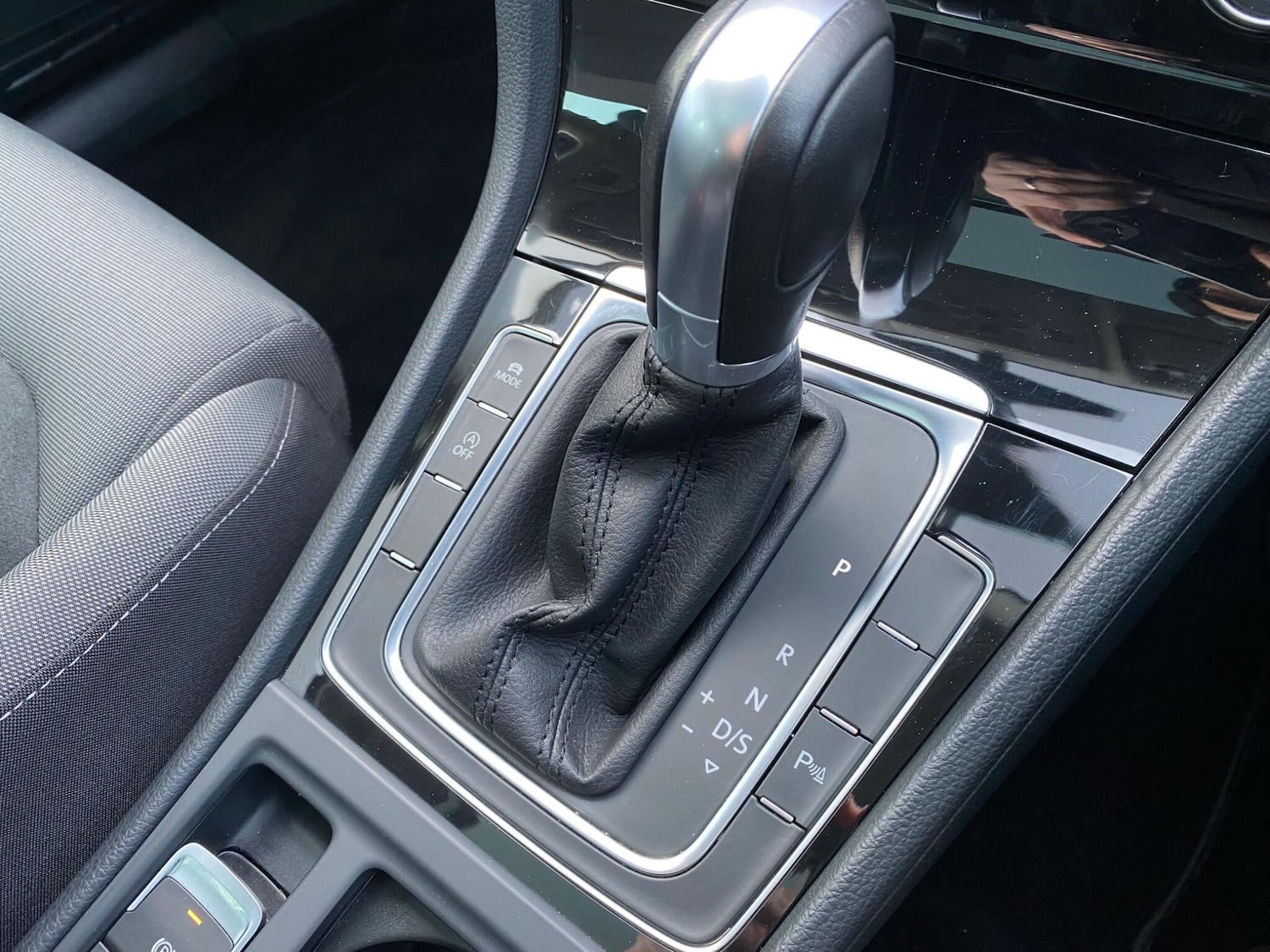 Used Volkswagen Golf 2017 for sale - 77586661: Photo 41