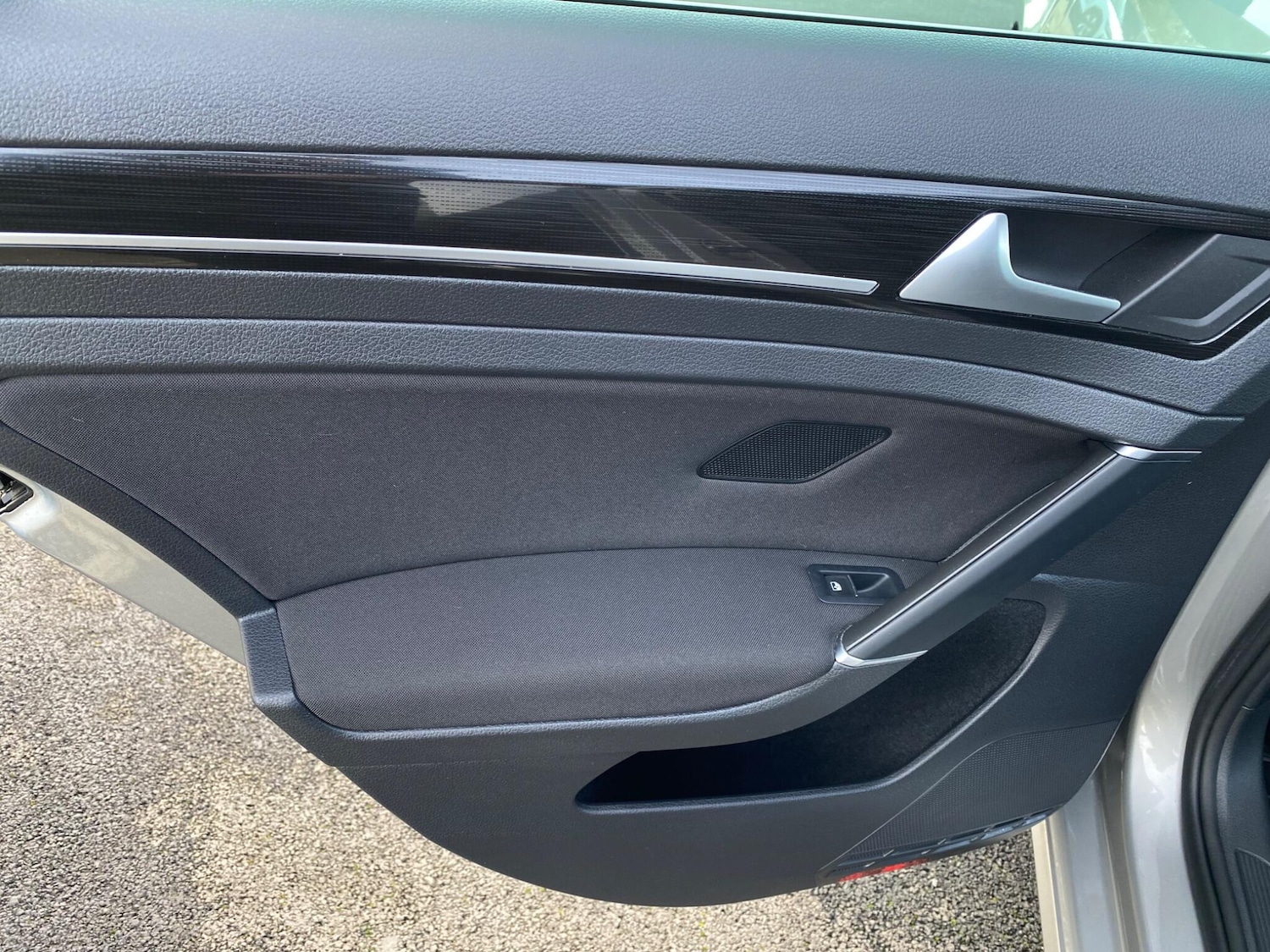 Used Volkswagen Golf 2017 for sale - 77586661: Photo 55