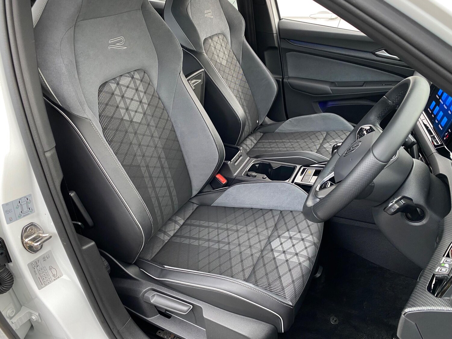 Used Volkswagen Golf 2024 for sale - 77109827: Photo 27