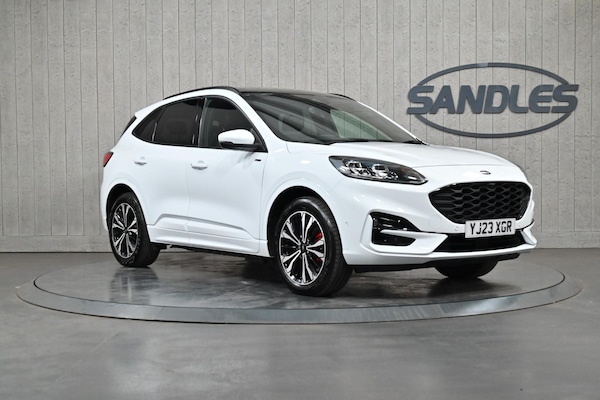 Used Ford Kuga 2023 for sale - 75102643: Photo 1