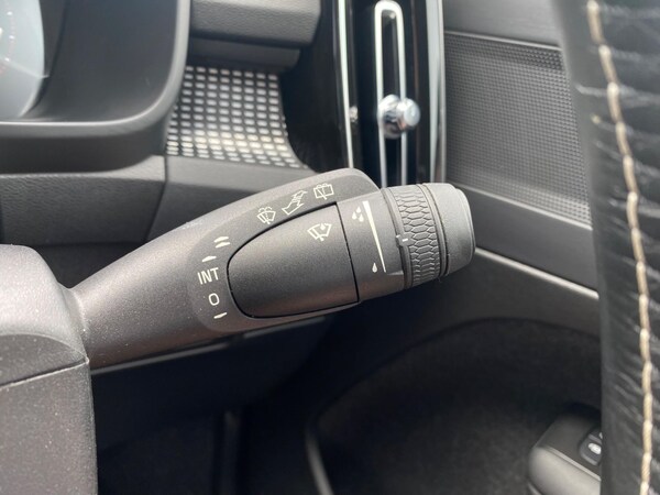 Used Volvo XC40 2021 for sale - 74934582: Photo 43