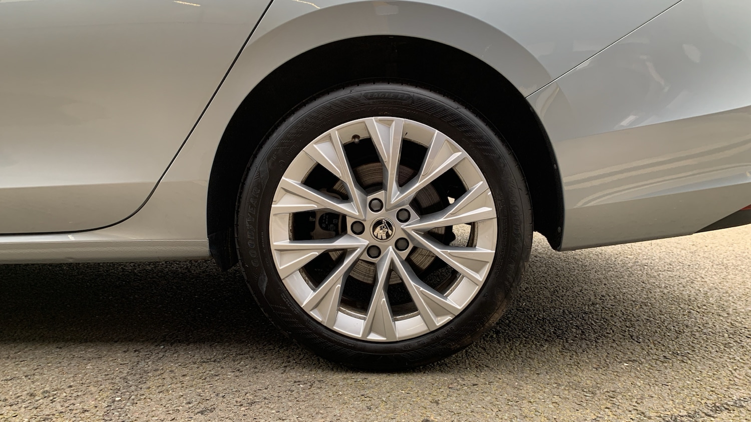 Used Skoda Superb 2025 for sale - 77672528: Photo 15