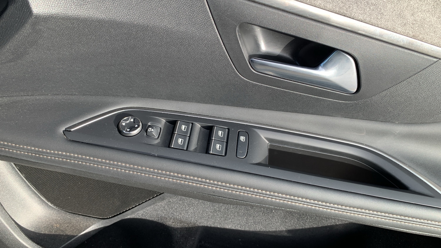 Used Peugeot 3008 2022 for sale - 76175996: Photo 22