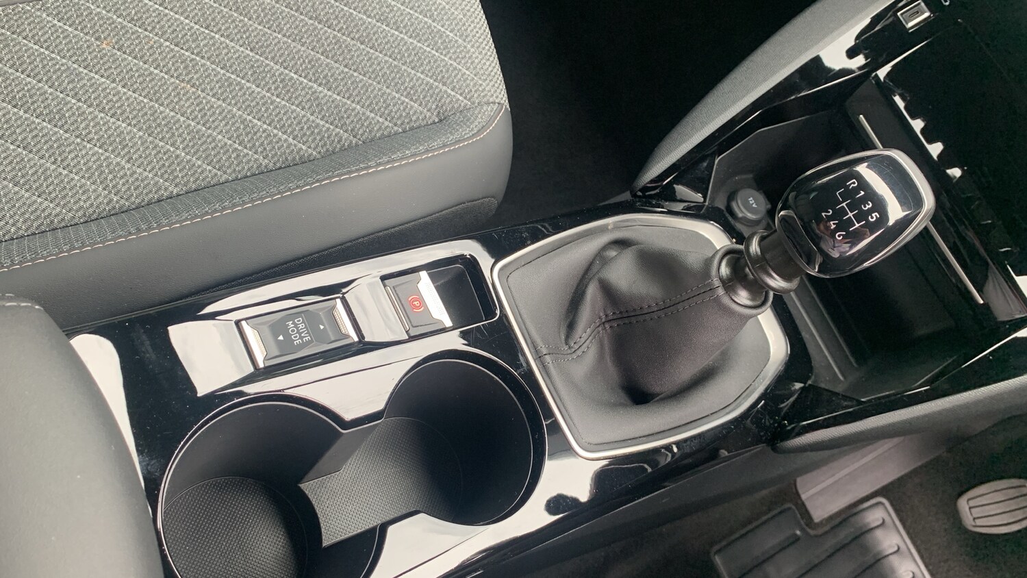 Used Peugeot 2008 2025 for sale - 75840821: Photo 21