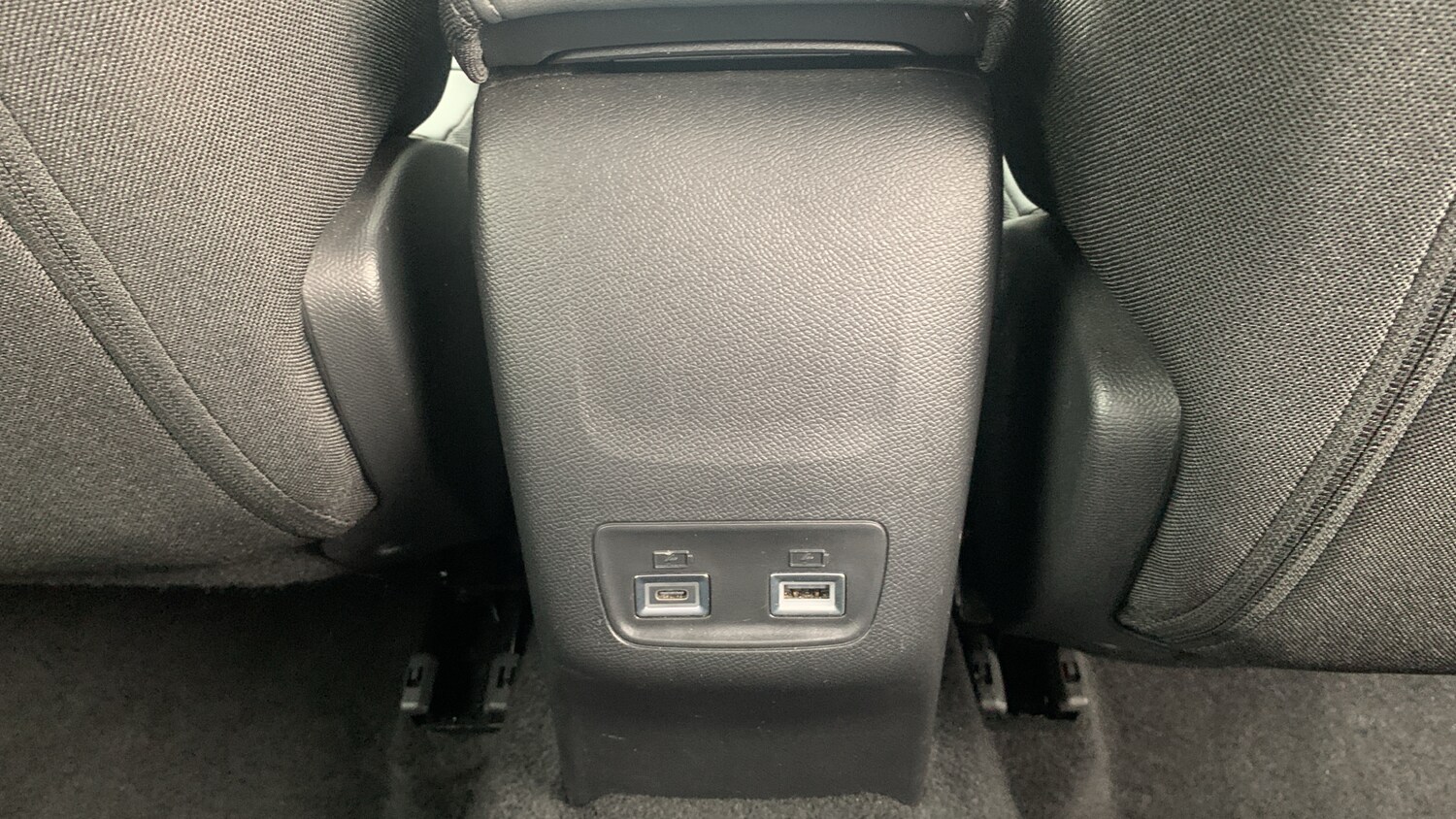 Used Peugeot 2008 2025 for sale - 75840821: Photo 29