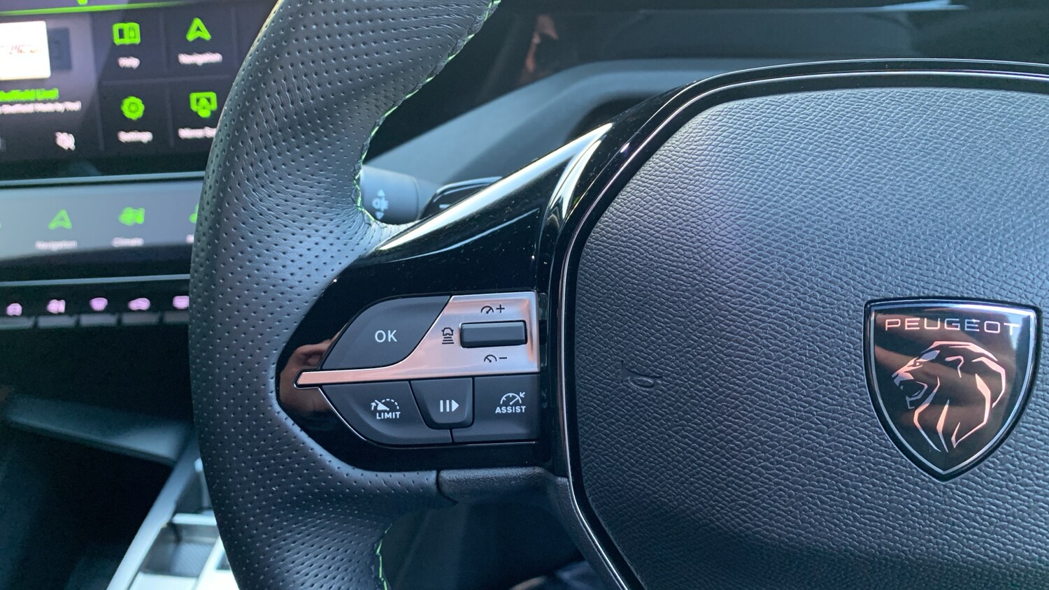 Used Peugeot 408 2024 for sale - 76574383: Photo 24