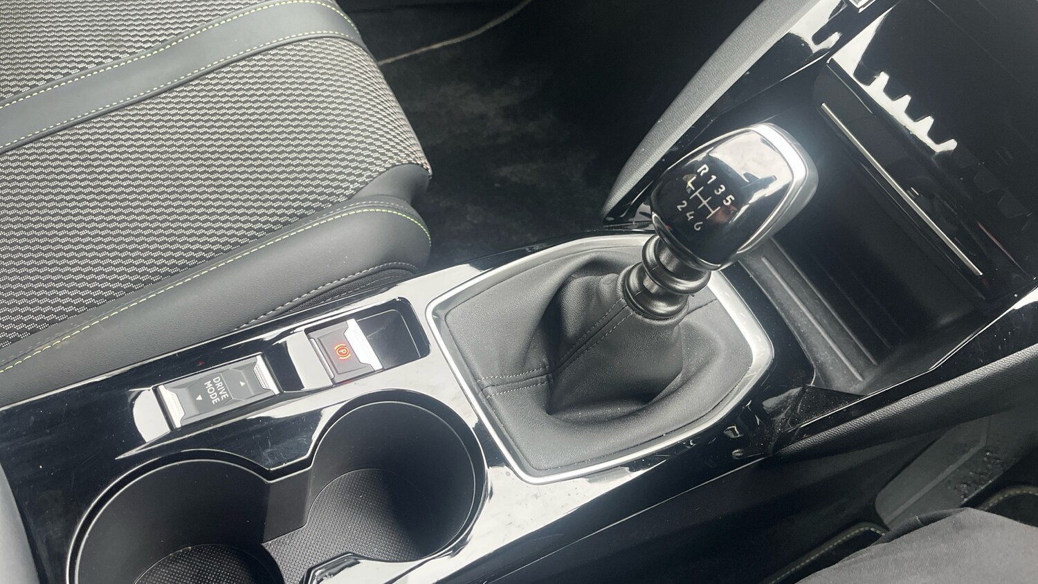 Used Peugeot 208 2024 for sale - 77231202: Photo 21