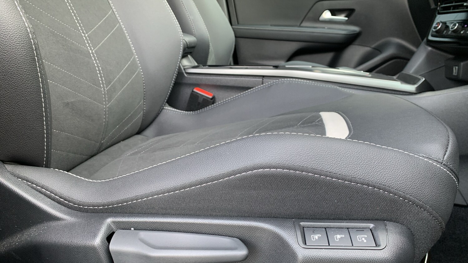 Used Vauxhall Mokka 2025 for sale - 76168053: Photo 34