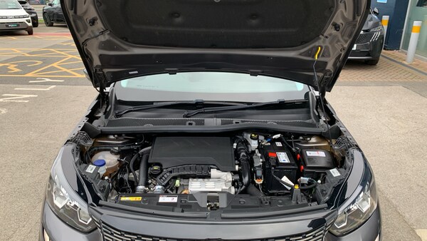 Used Peugeot 2008 2021 for sale - 76139400: Photo 18