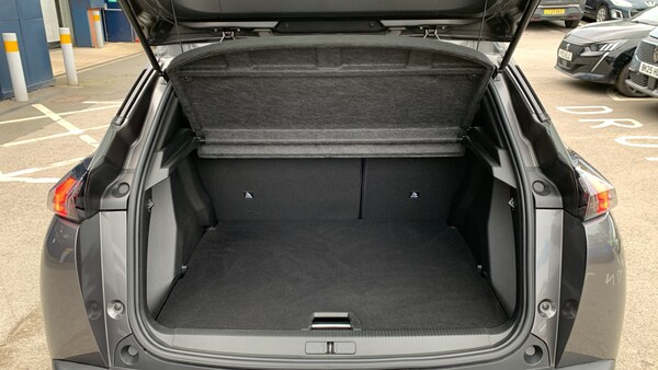 Used Peugeot 2008 2021 for sale - 76139400: Photo 19