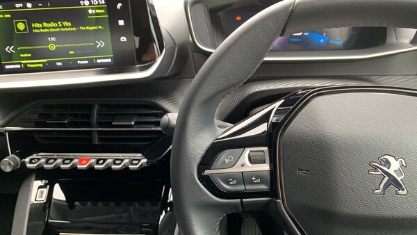 Used Peugeot 2008 2021 for sale - 76139400: Photo 23