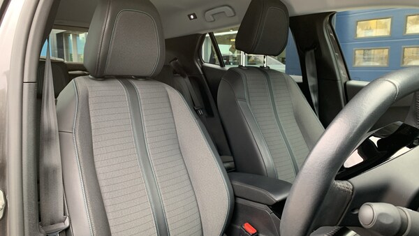 Used Peugeot 2008 2021 for sale - 76139400: Photo 36
