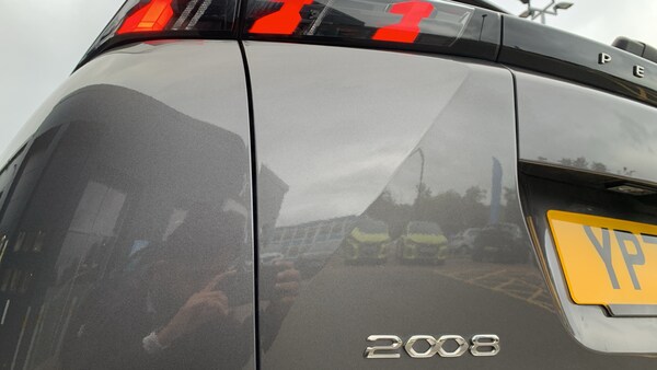 Used Peugeot 2008 2021 for sale - 76139400: Photo 37