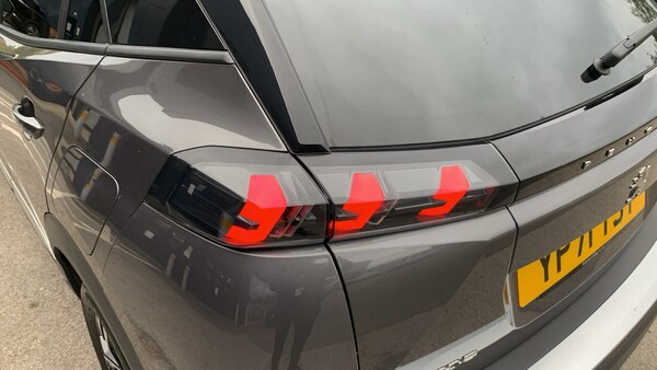 Used Peugeot 2008 2021 for sale - 76139400: Photo 38